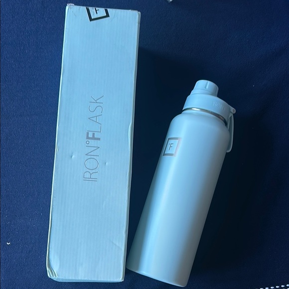 Iron Flask Light Blue Water Bottle - Picture 1 of 4